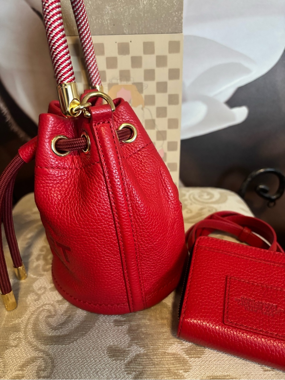 Marc Jacobs Red Pebbled Leather Mini Bucket Bag with Matching Wallet - Picture 6 of 11